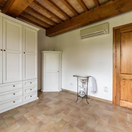 Il Mandorlo Bed & Breakfast *
