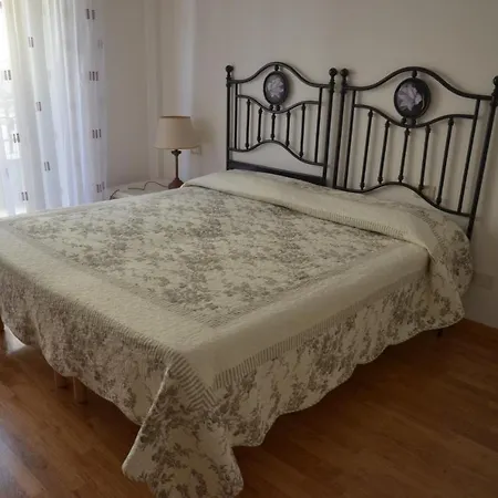 Il Mandorlo Bed & Breakfast